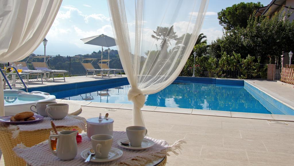 Anthos Casa Vacanze Sant'Omero Habitación foto